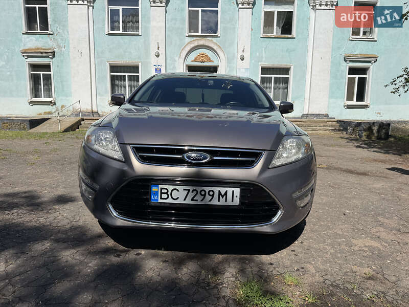 Седан Ford Mondeo 2012 в Гайвороне