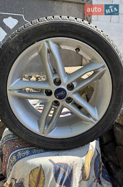 Седан Ford Mondeo 2012 в 