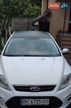 Седан Ford Mondeo 2012 в 