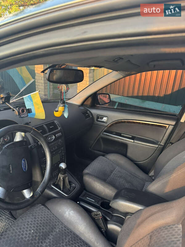 Універсал Ford Mondeo 2005 в Сарнах