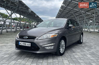 Лифтбек Ford Mondeo 2014 в Львове