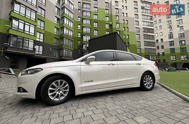 Седан Ford Mondeo 2014 в Івано-Франківську