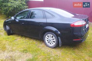 Седан Ford Mondeo 2011 в 