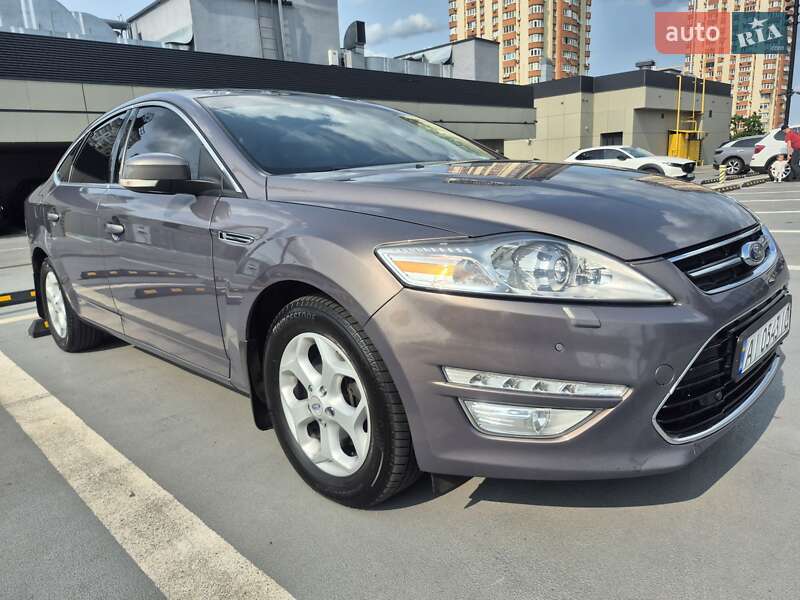 Седан Ford Mondeo 2011 в Киеве