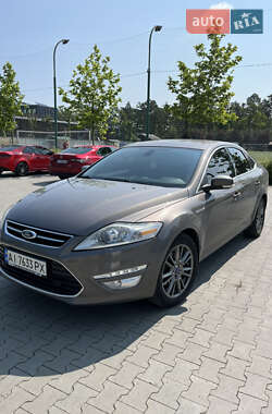 Седан Ford Mondeo 2011 в 