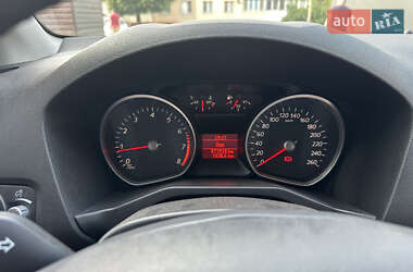 Седан Ford Mondeo 2011 в 