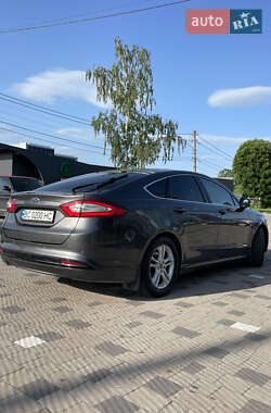 Лифтбек Ford Mondeo 2015 в 