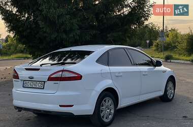 Лифтбек Ford Mondeo 2009 в 