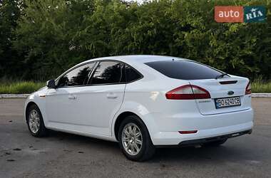 Лифтбек Ford Mondeo 2009 в 