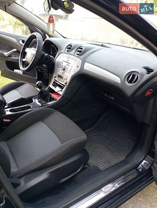 Лифтбек Ford Mondeo 2009 в Ивано-Франковске