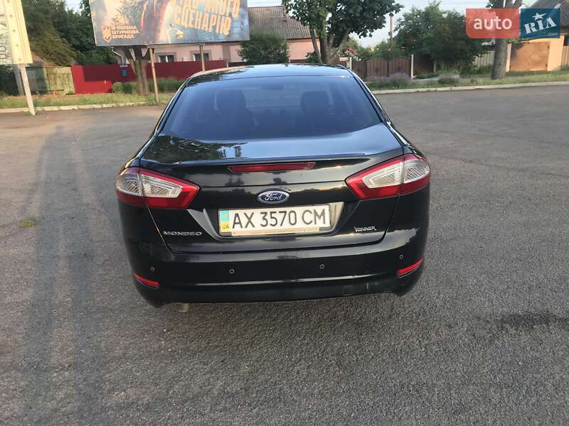 Седан Ford Mondeo 2011 в Первомайске