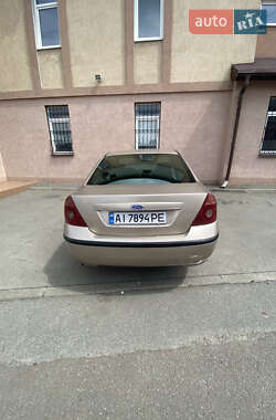 Седан Ford Mondeo 2001 в Києві