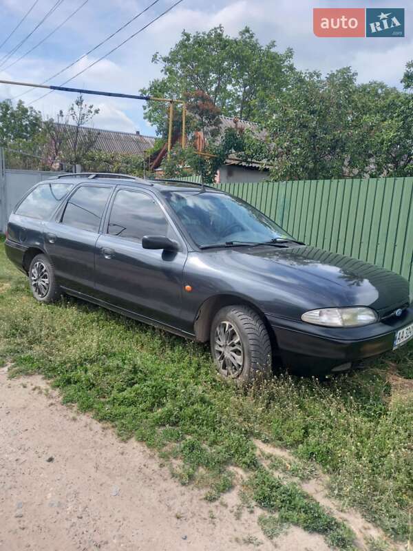 Универсал Ford Mondeo 1994 в 