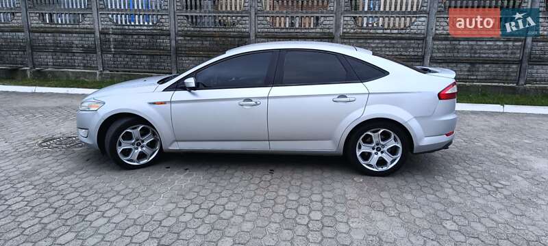 Лифтбек Ford Mondeo 2009 в Костополе