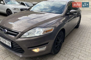 Седан Ford Mondeo 2011 в 