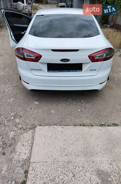 Седан Ford Mondeo 2011 в 
