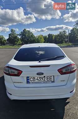 Ліфтбек Ford Mondeo 2013 в  фото 2 Ліфтбек Ford Mondeo 2013 в