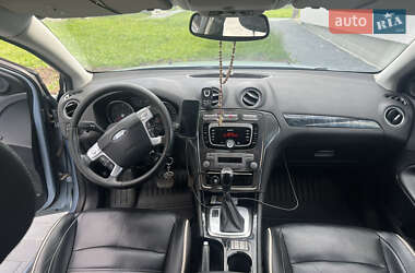 Лифтбек Ford Mondeo 2007 в Отынии