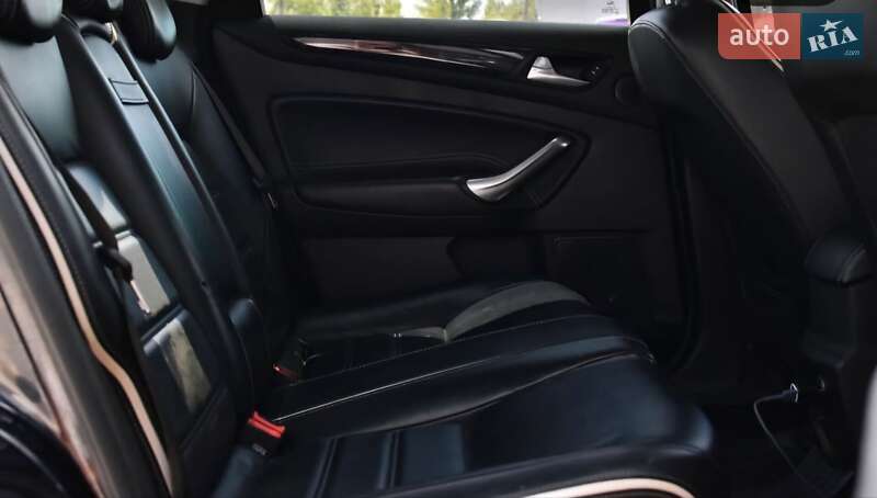 Седан Ford Mondeo 2012 в Кривом Роге