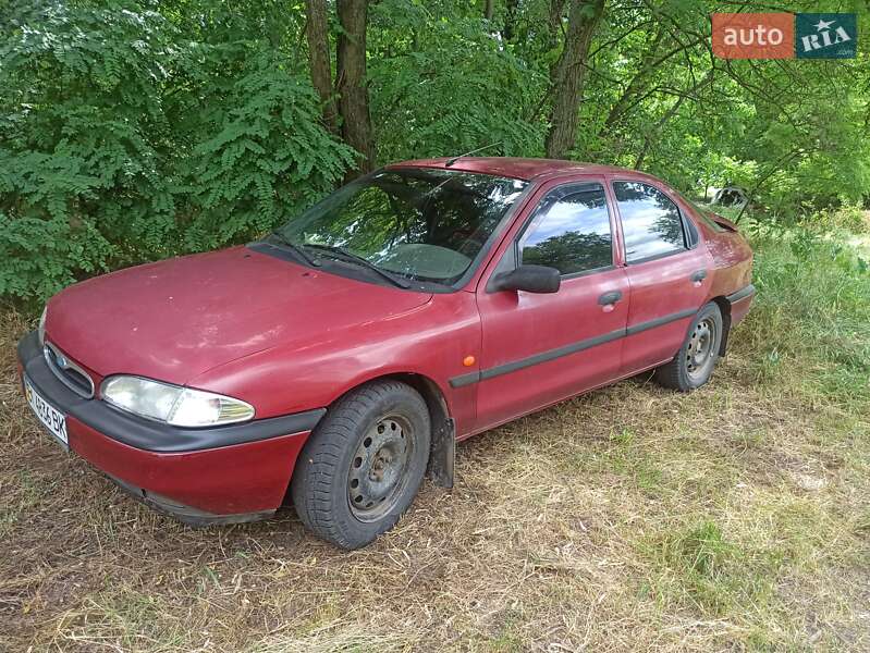 Лифтбек Ford Mondeo 1993 в Полтаве фото 2 Лифтбек Ford Mondeo 1993 в Полтаве
