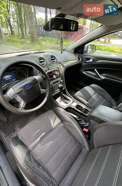 Лифтбек Ford Mondeo 2010 в 