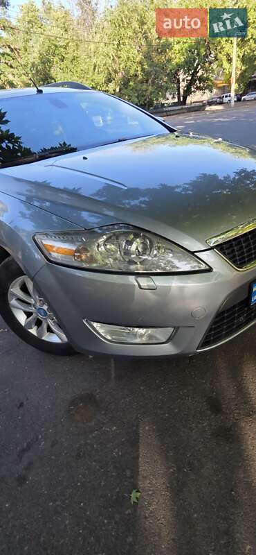 Универсал Ford Mondeo 2010 в 