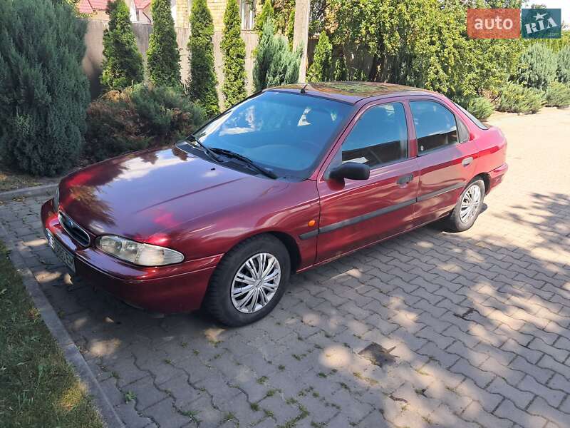 Лифтбек Ford Mondeo 1994 в Черновцах