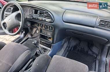 Лифтбек Ford Mondeo 1994 в 