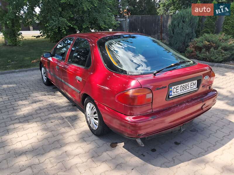 Лифтбек Ford Mondeo 1994 в Черновцах