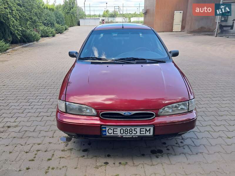 Лифтбек Ford Mondeo 1994 в Черновцах