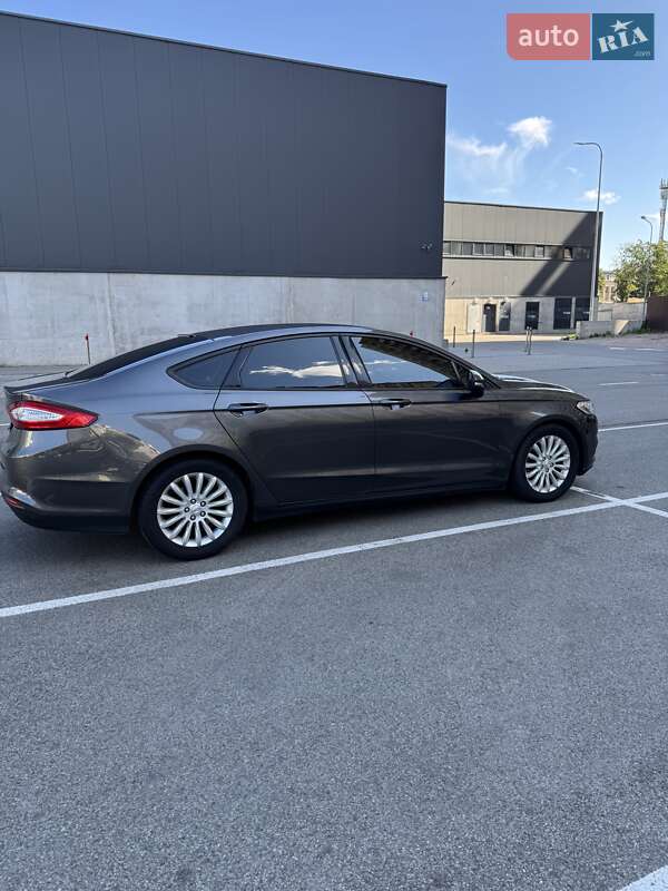 Седан Ford Mondeo 2016 в Вишневому