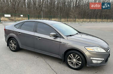 Ліфтбек Ford Mondeo 2013 в Харкові