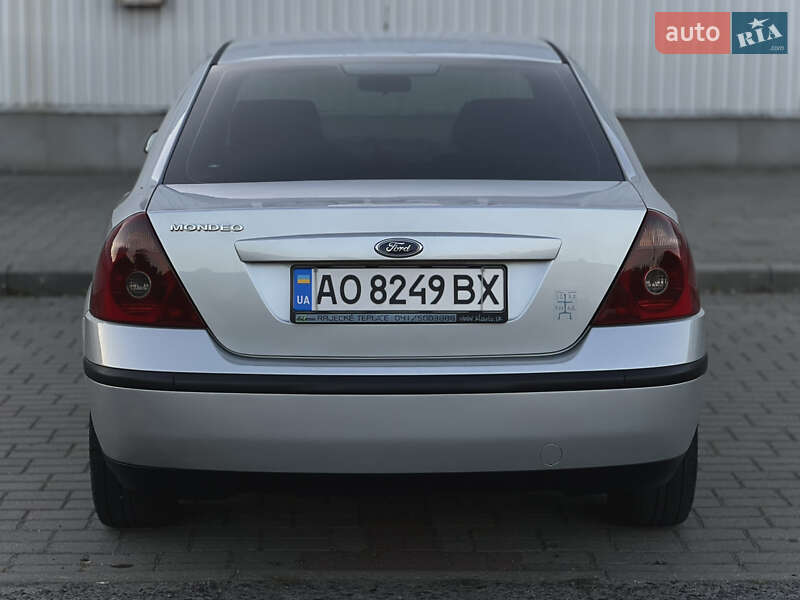 Седан Ford Mondeo 2001 в Ужгороді