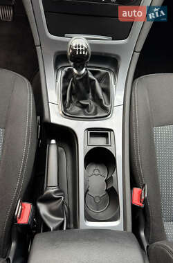 Лифтбек Ford Mondeo 2013 в 