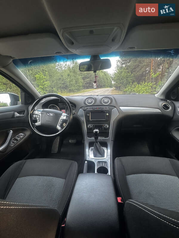 Универсал Ford Mondeo 2011 в Камне-Каширском
