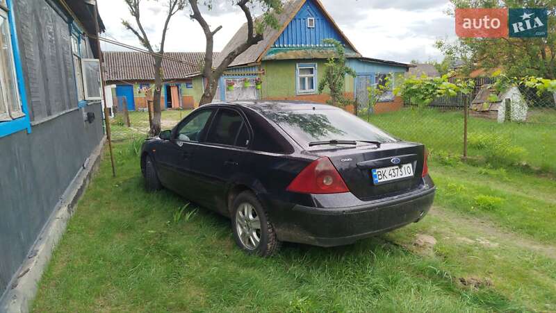 Ford Mondeo 2000