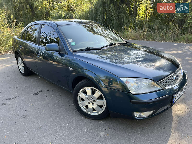 Седан Ford Mondeo 2005 в Киеве