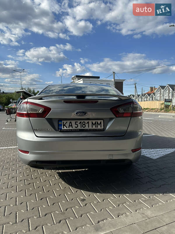 Седан Ford Mondeo 2012 в Киеве