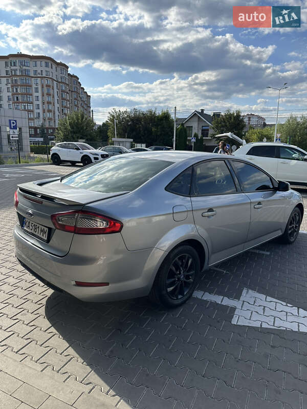 Седан Ford Mondeo 2012 в Киеве
