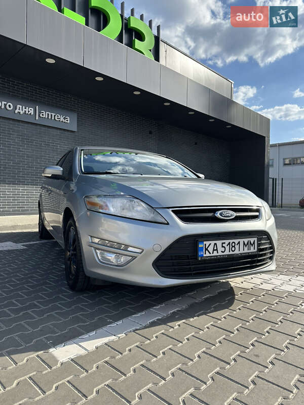 Седан Ford Mondeo 2012 в Киеве