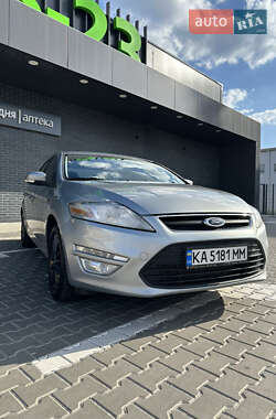 Седан Ford Mondeo 2012 в 