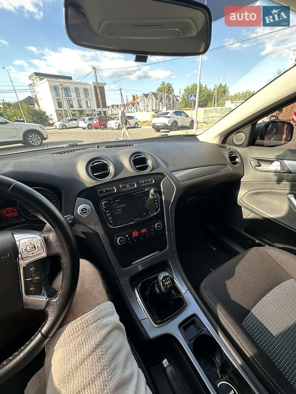 Седан Ford Mondeo 2012 в Киеве