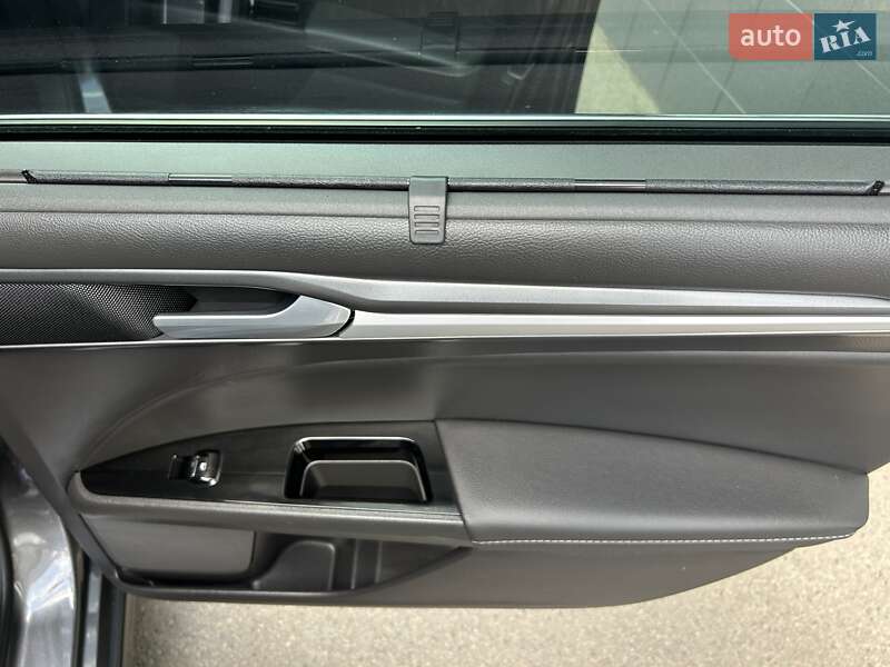 Седан Ford Mondeo 2016 в Луцке