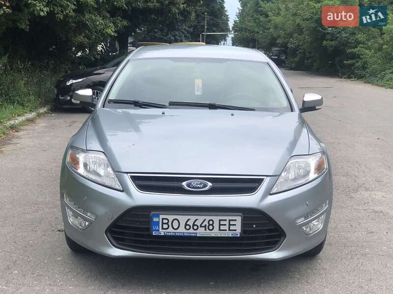 Седан Ford Mondeo 2012 в Дубно