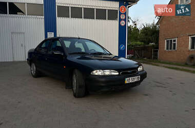 Седан Ford Mondeo 1995 в 