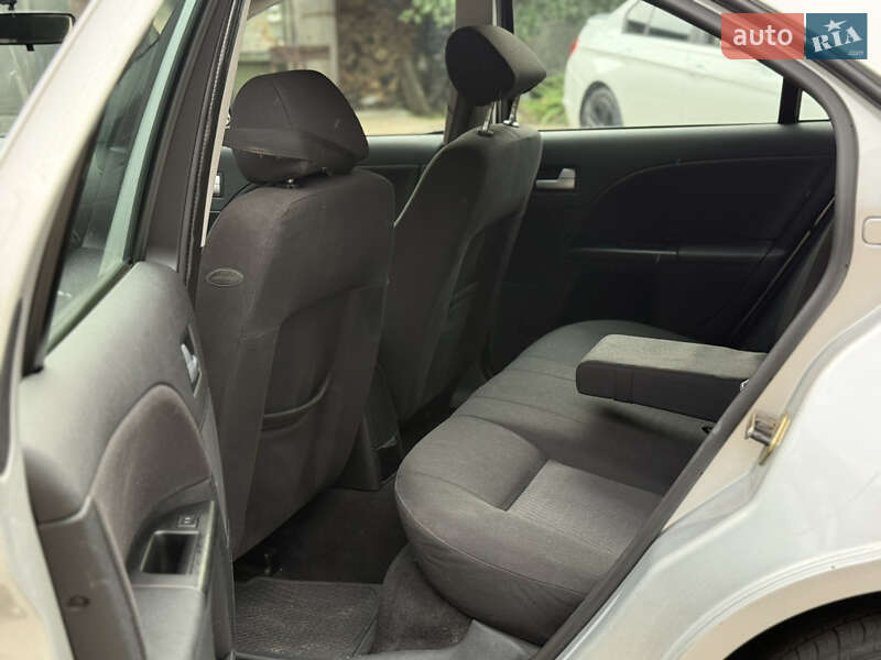 Седан Ford Mondeo 2002 в Чернигове