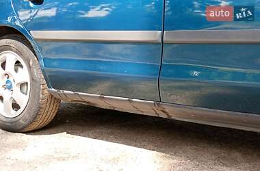 Ліфтбек Ford Mondeo 1994 в 