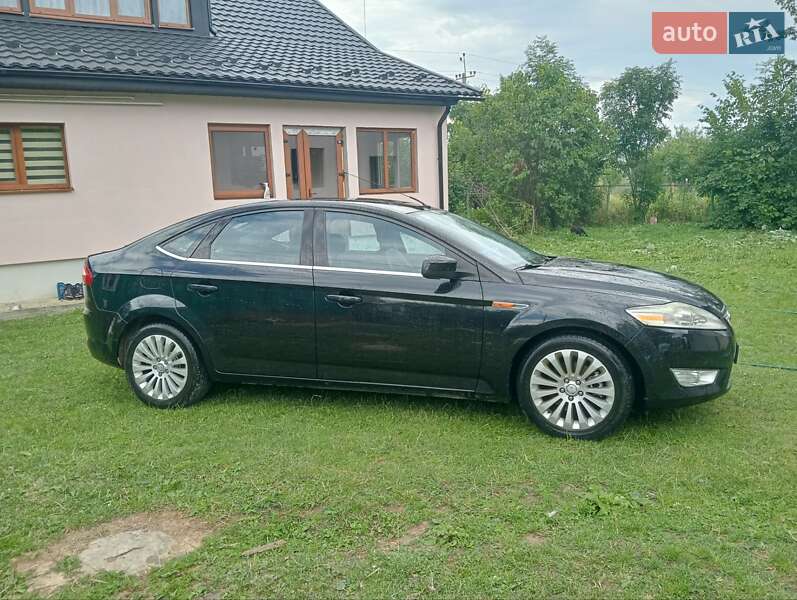 Лифтбек Ford Mondeo 2007 в Львове