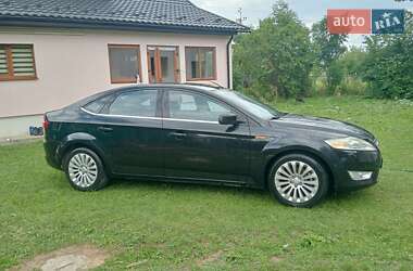 Лифтбек Ford Mondeo 2007 в 