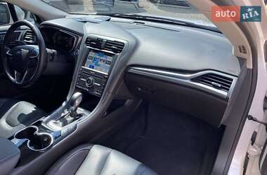 Седан Ford Mondeo 2017 в 
